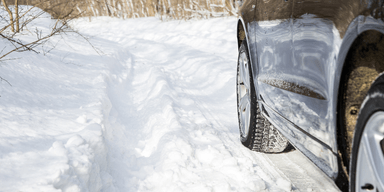 Det kan vara bar mark i södra Sverige och snö längre norrut. (Foto: Canva)