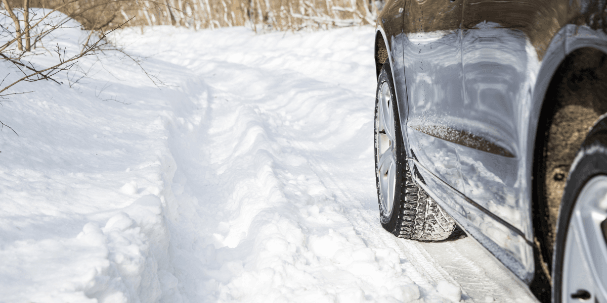 Det kan vara bar mark i södra Sverige och snö längre norrut. (Foto: Canva)