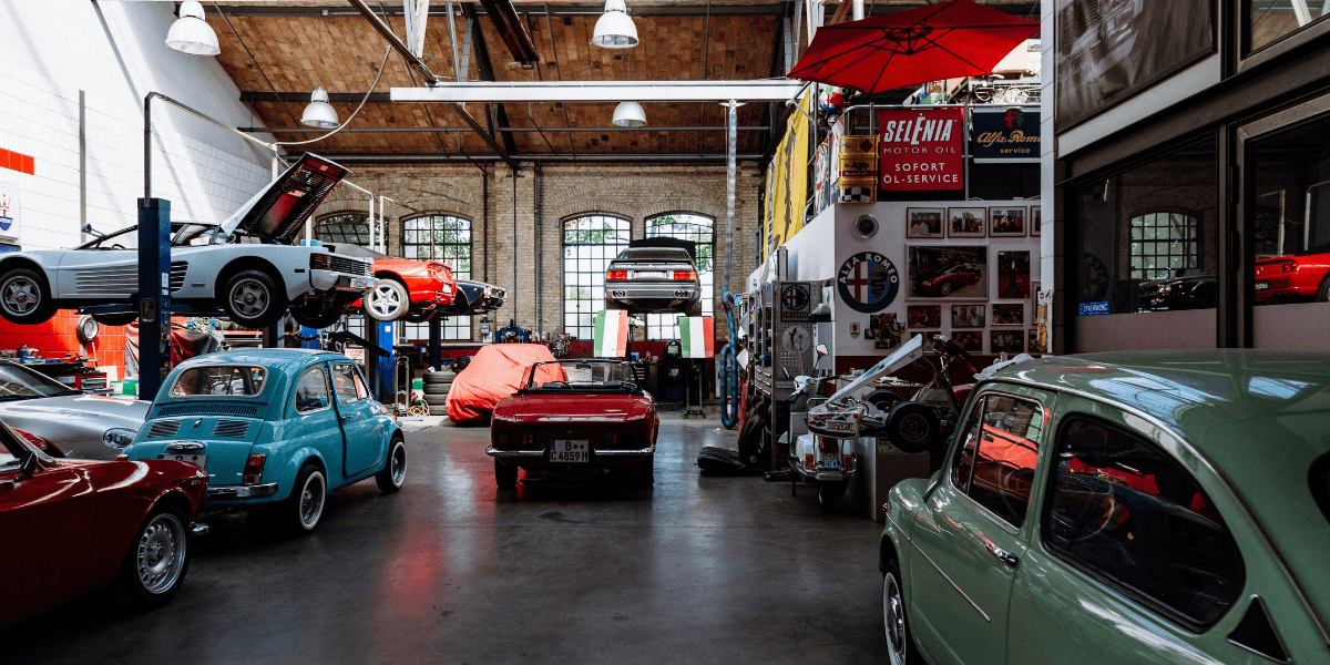 Ska du satsa på bilar i stället för aktier? (Foto: Alex Suprun on Unsplash)