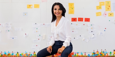 SPP:s pensionsekonom Shoka Åhrman, hon har räknat ut hur mycket en låg- medel- och höginkomsttagare förlorar på att gå i pension vid 63 års ålder i stället för vid 67, som från och med 2026 är riktåldern för pension.